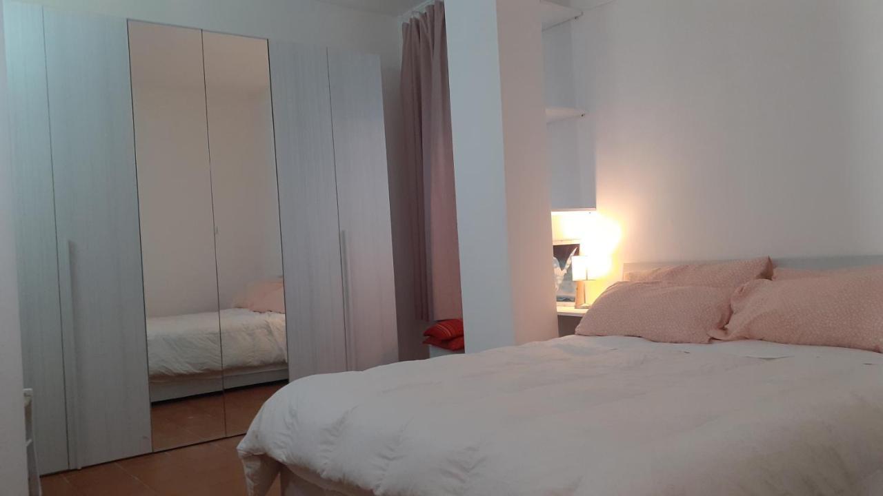B&B La Marchesa Sant' Anastasia Bagian luar foto