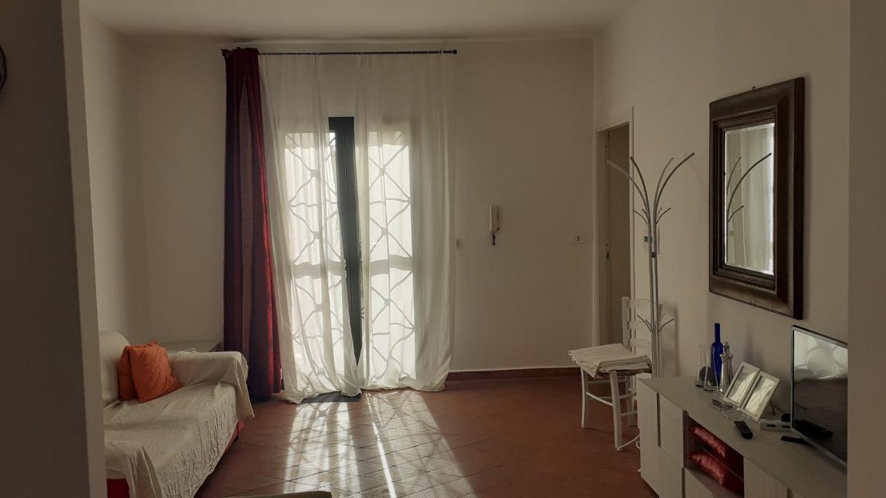 B&B La Marchesa Sant' Anastasia Bagian luar foto