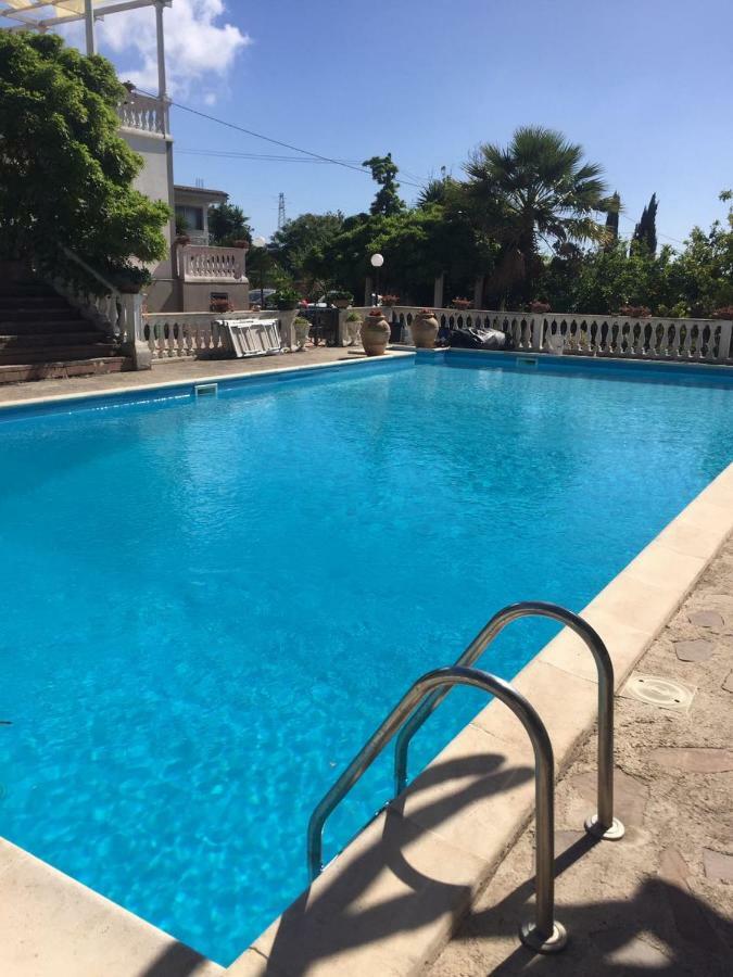 B&B La Marchesa Sant' Anastasia Bagian luar foto